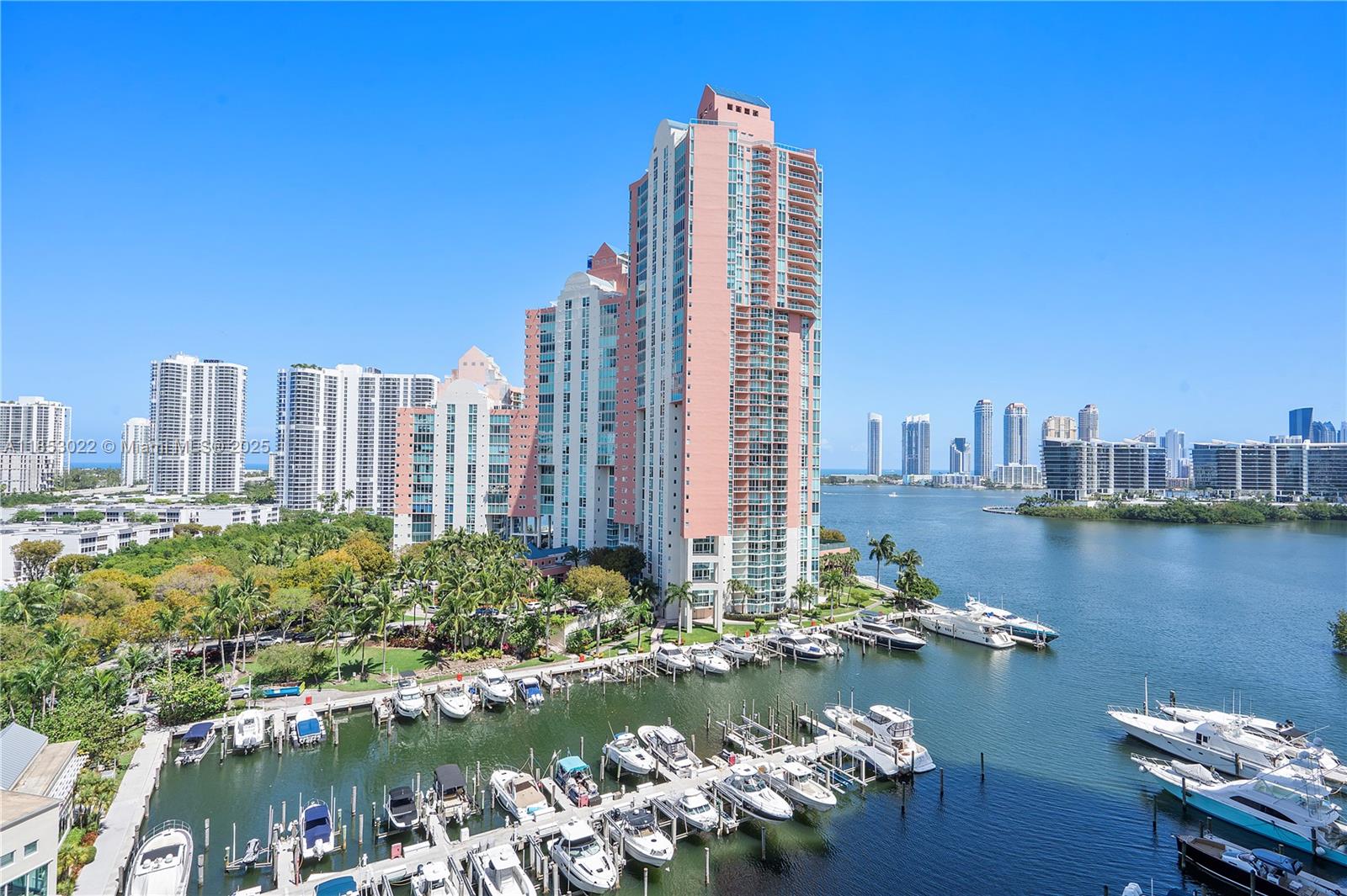 image Aventura Marina Condo Num9