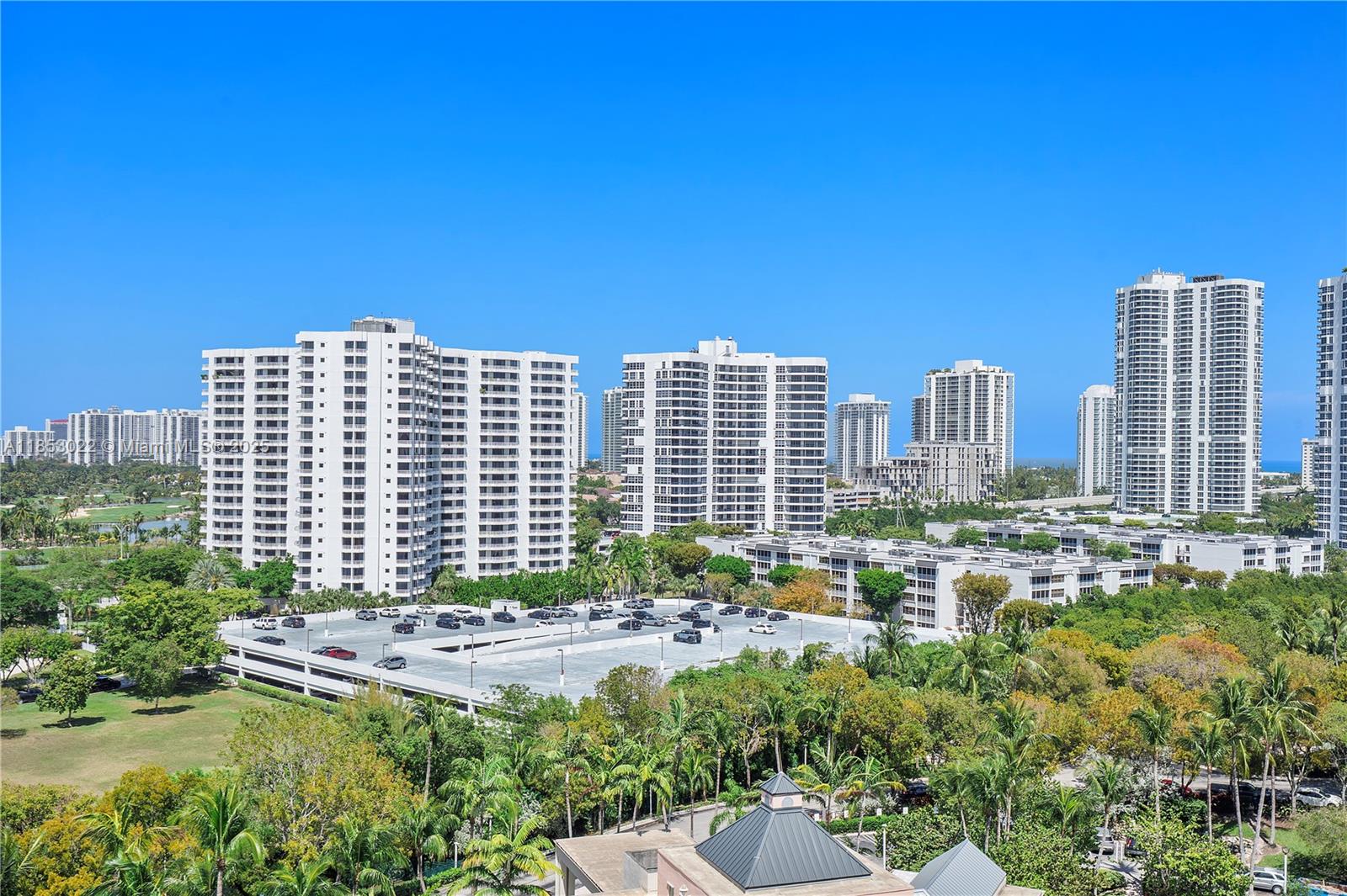 image Aventura Marina Condo Num1