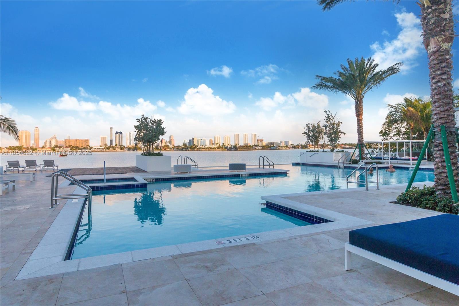 17301 Biscayne Blvd #1907