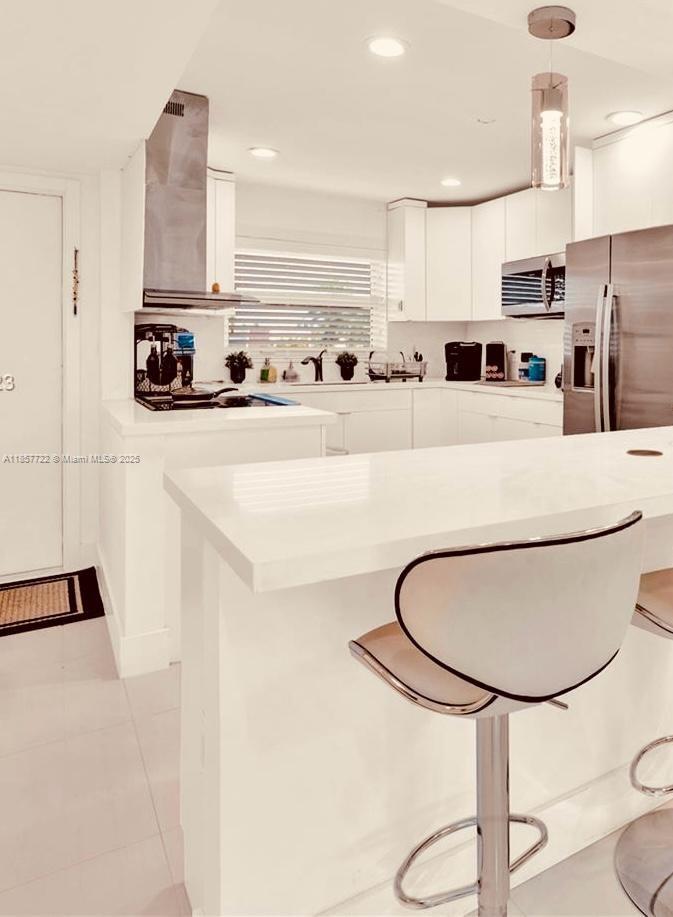 9321 Sunrise Lks Blvd #305