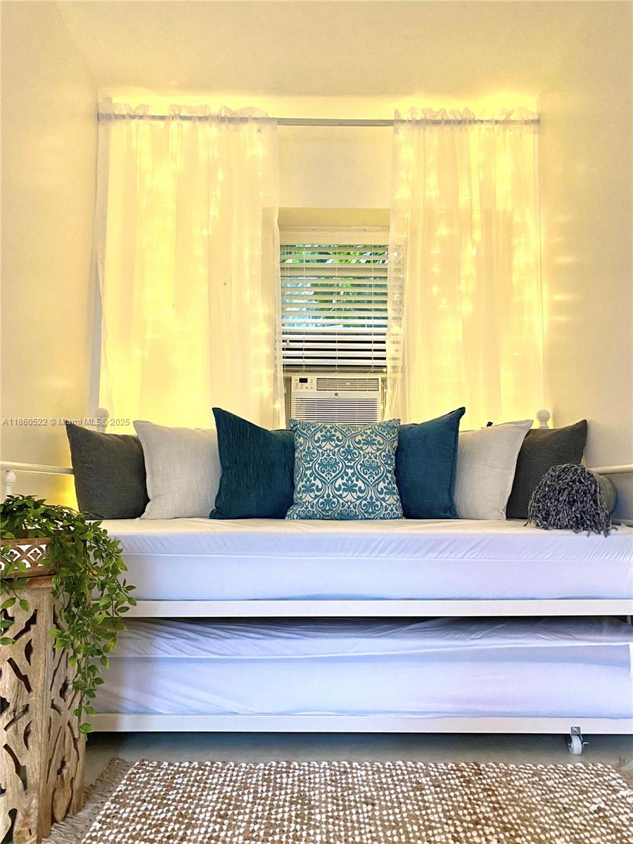 118 NE 46th St #B Miami, FL 33137