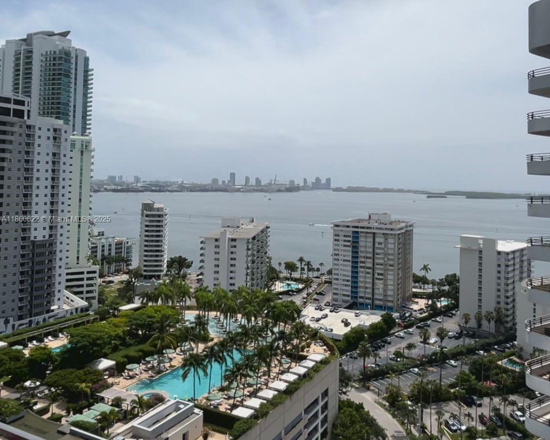 image Echo Brickell2