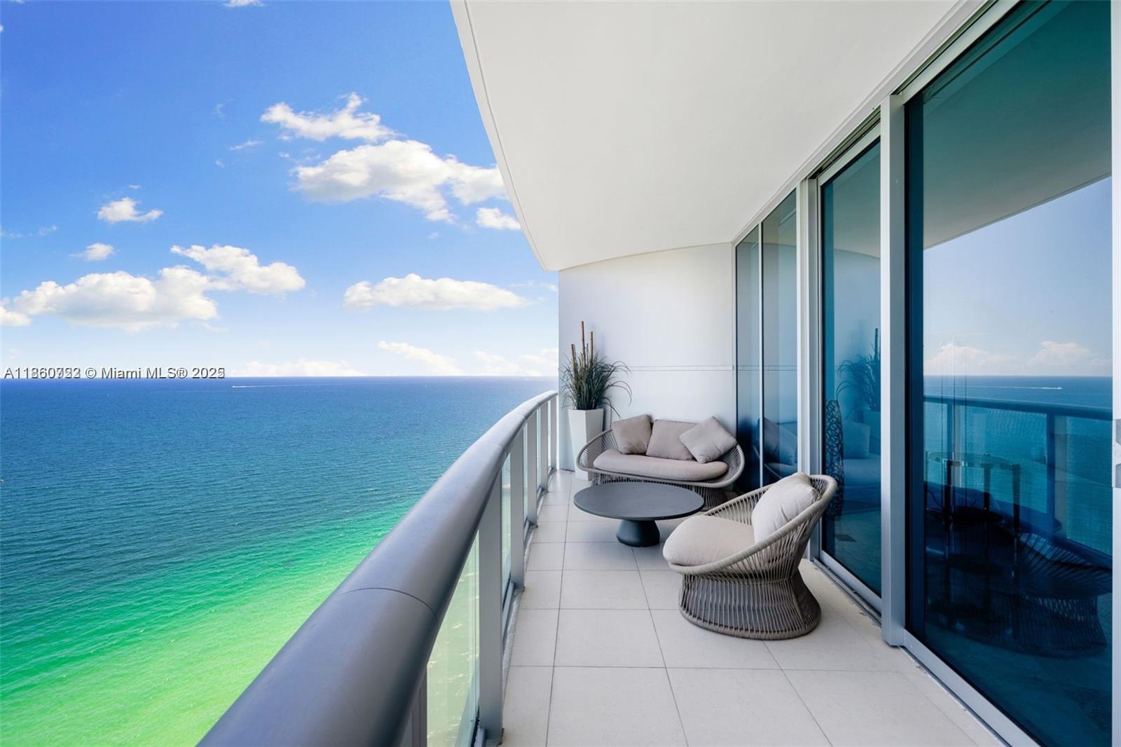 17001 Collins Ave #3904