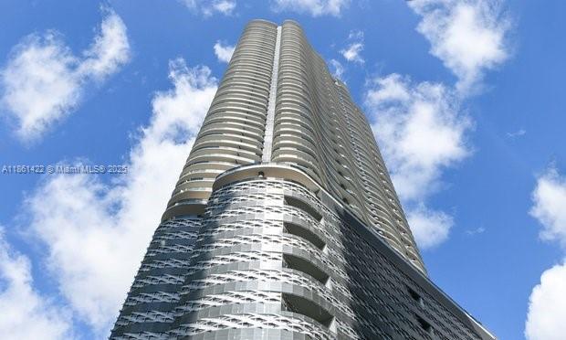 1000 Brickell Plz #2301