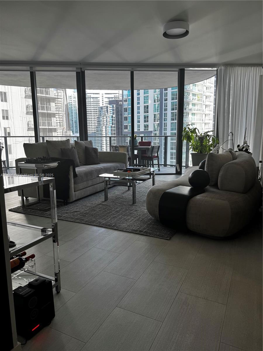 image Brickell Flatiron6