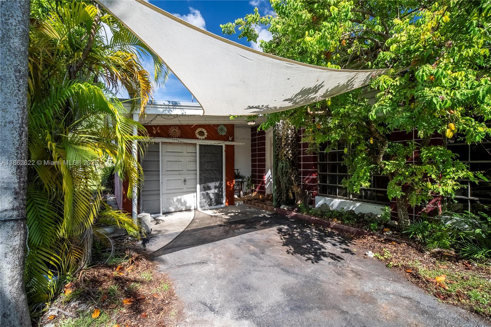9241 Marine Dr