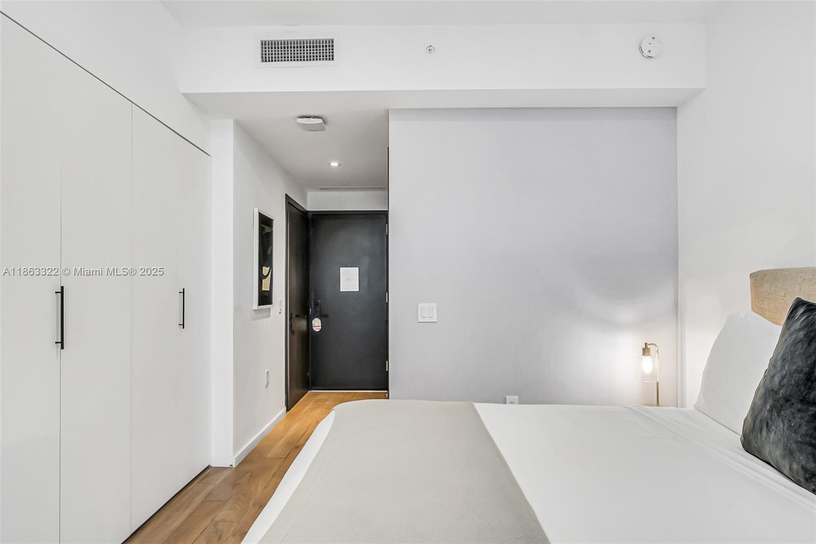 image The Elser19