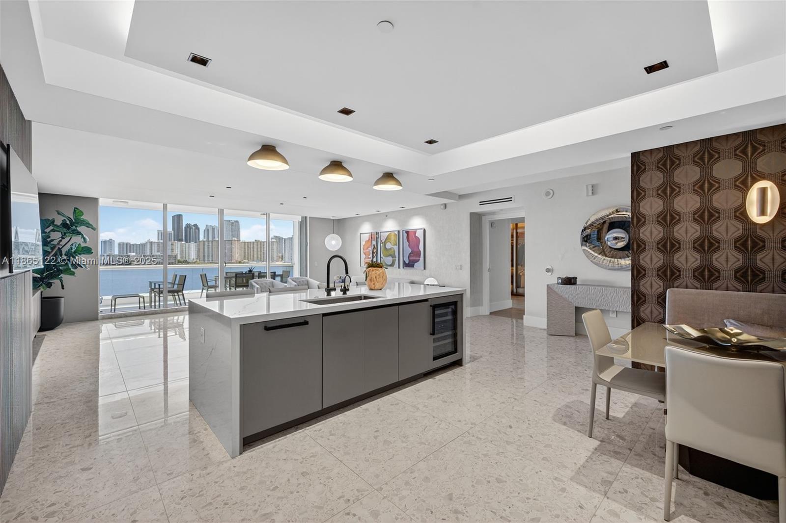 6000 Island Blvd #707 Aventura, FL 33160