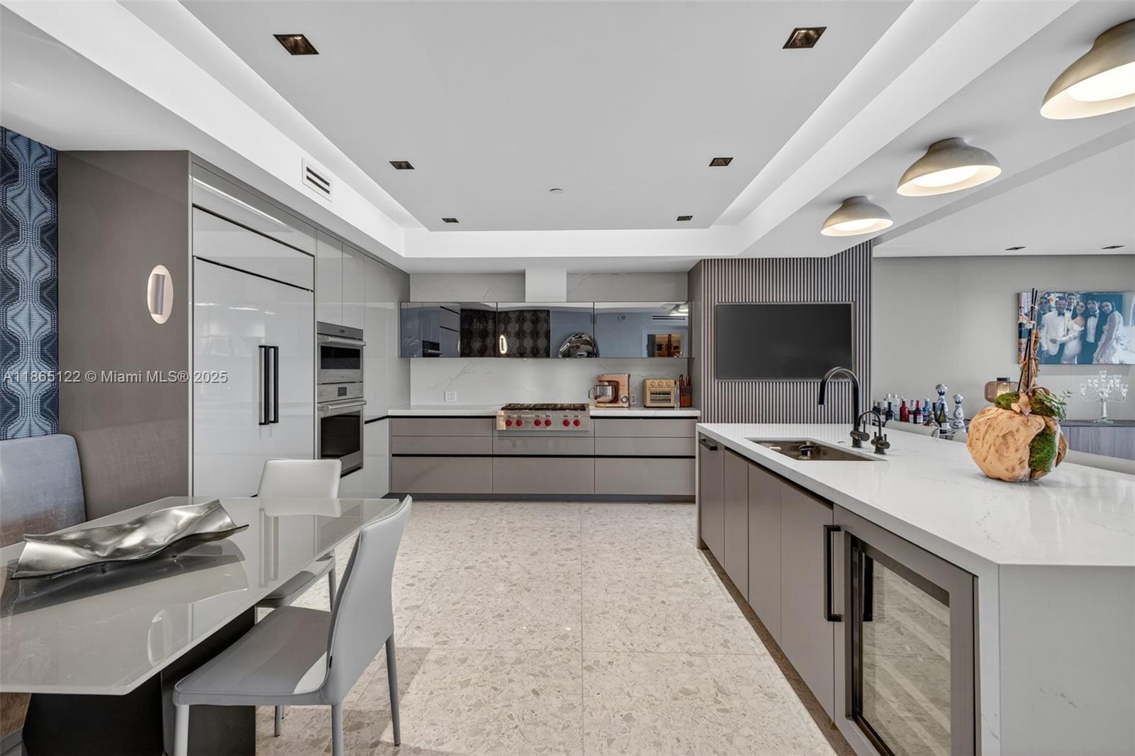 6000 Island Blvd #707 Aventura, FL 33160