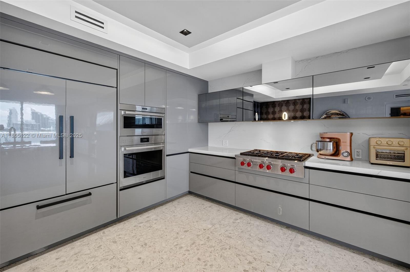 6000 Island Blvd #707 Aventura, FL 33160