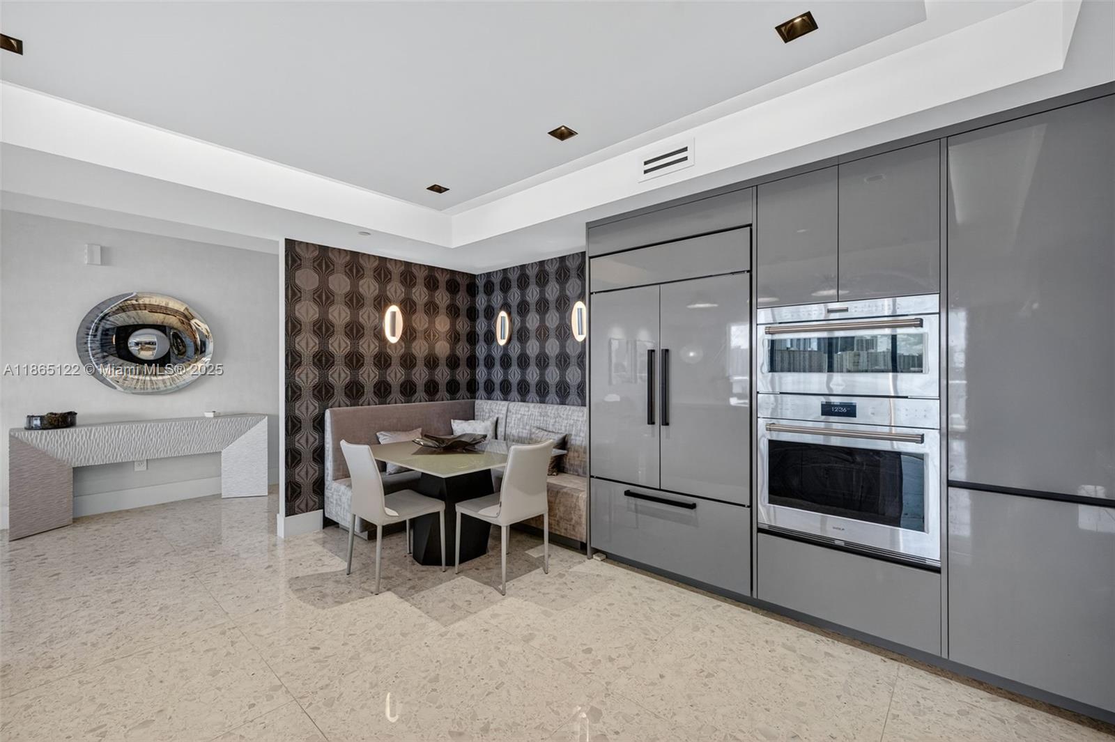 6000 Island Blvd #707 Aventura, FL 33160