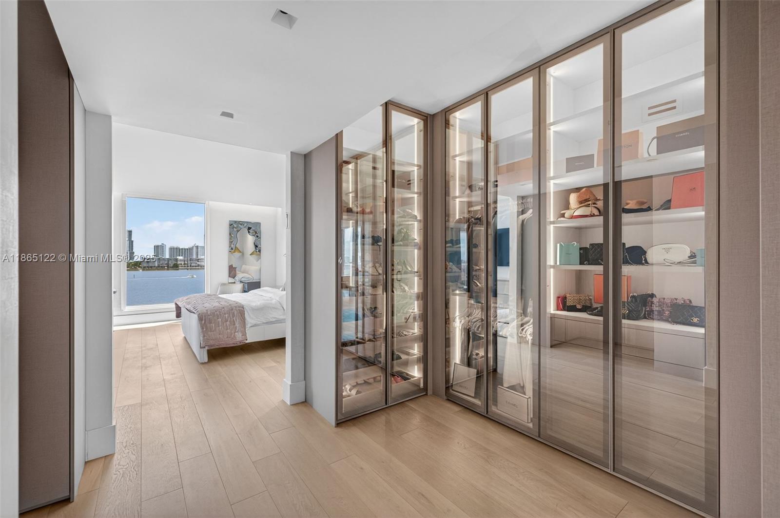 6000 Island Blvd #707 Aventura, FL 33160