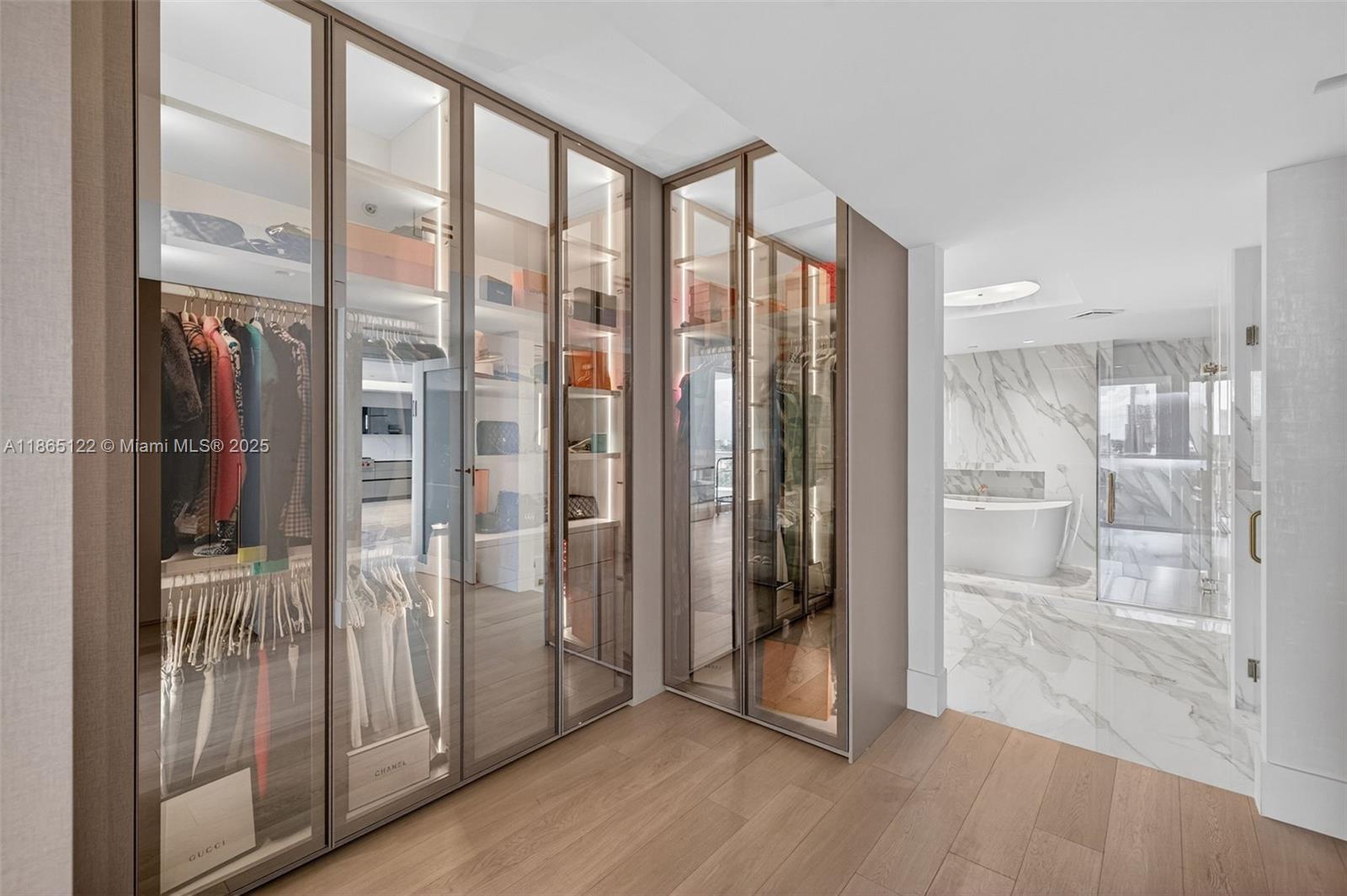 6000 Island Blvd #707 Aventura, FL 33160