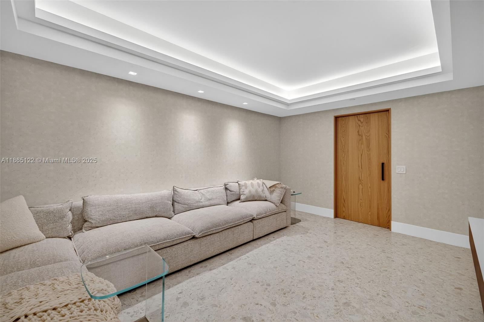 6000 Island Blvd #707 Aventura, FL 33160