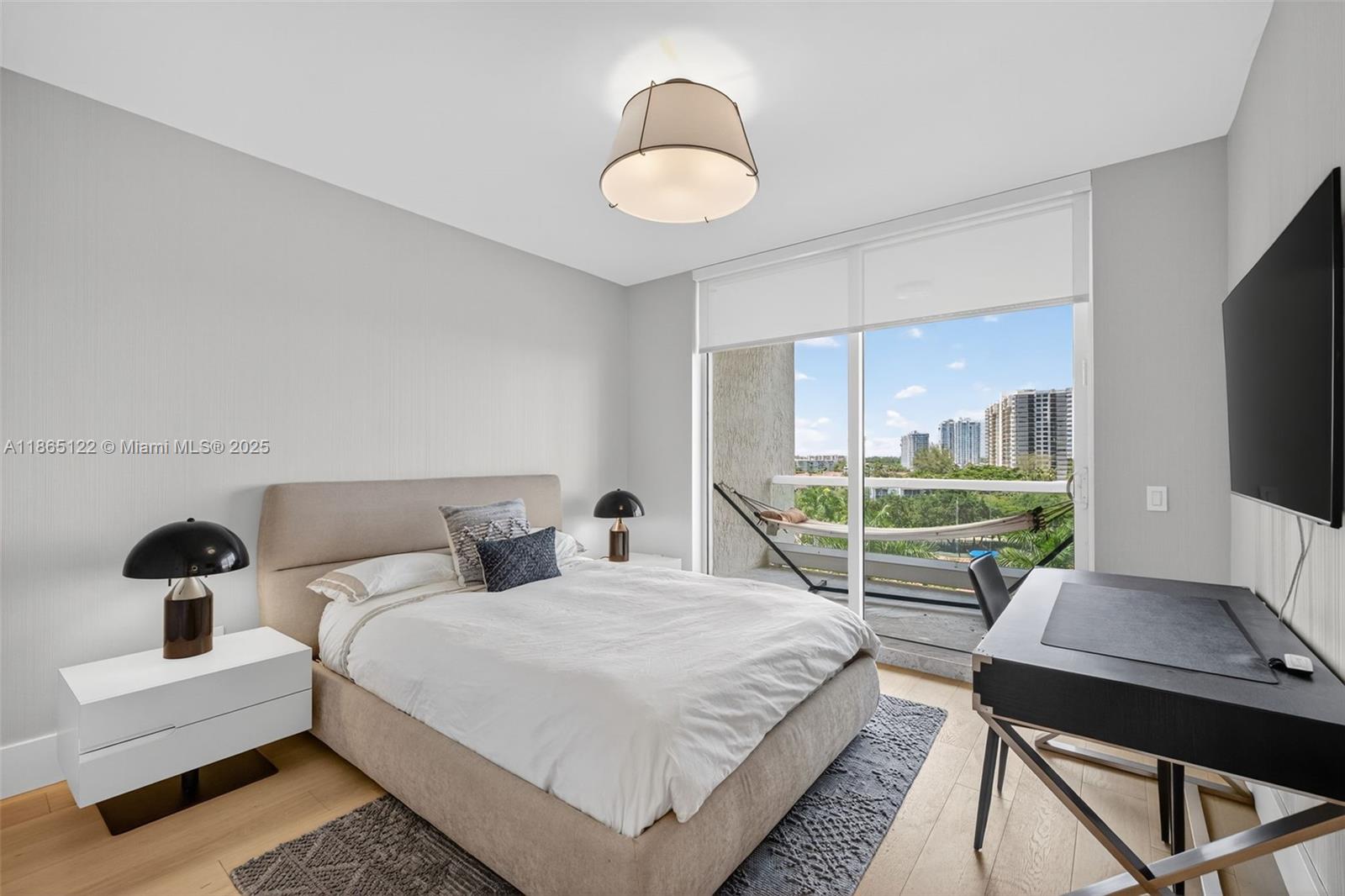 6000 Island Blvd #707 Aventura, FL 33160