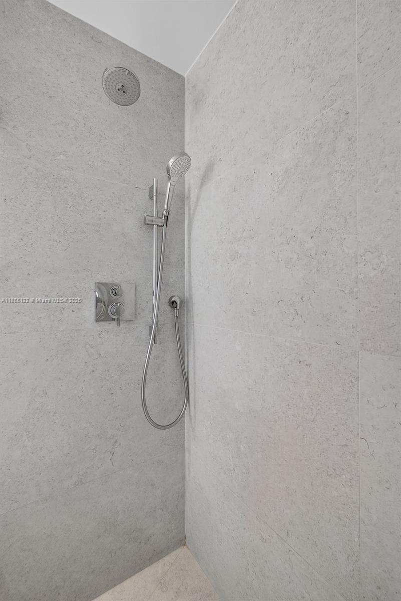 6000 Island Blvd #707 Aventura, FL 33160