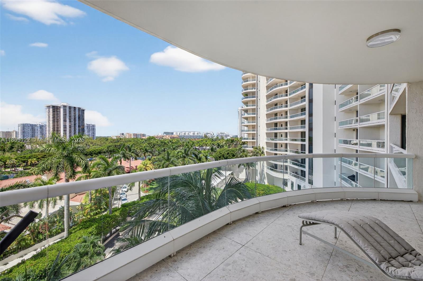 6000 Island Blvd #707 Aventura, FL 33160