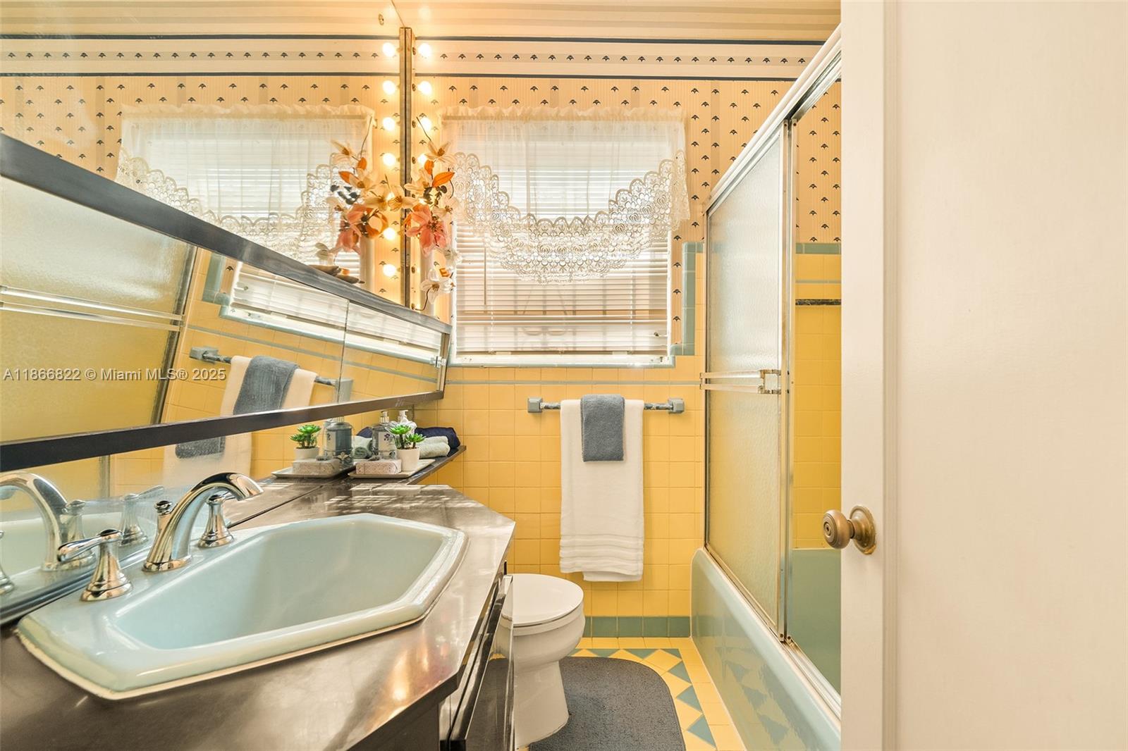 430 NE 52nd Ter Miami, FL 33137