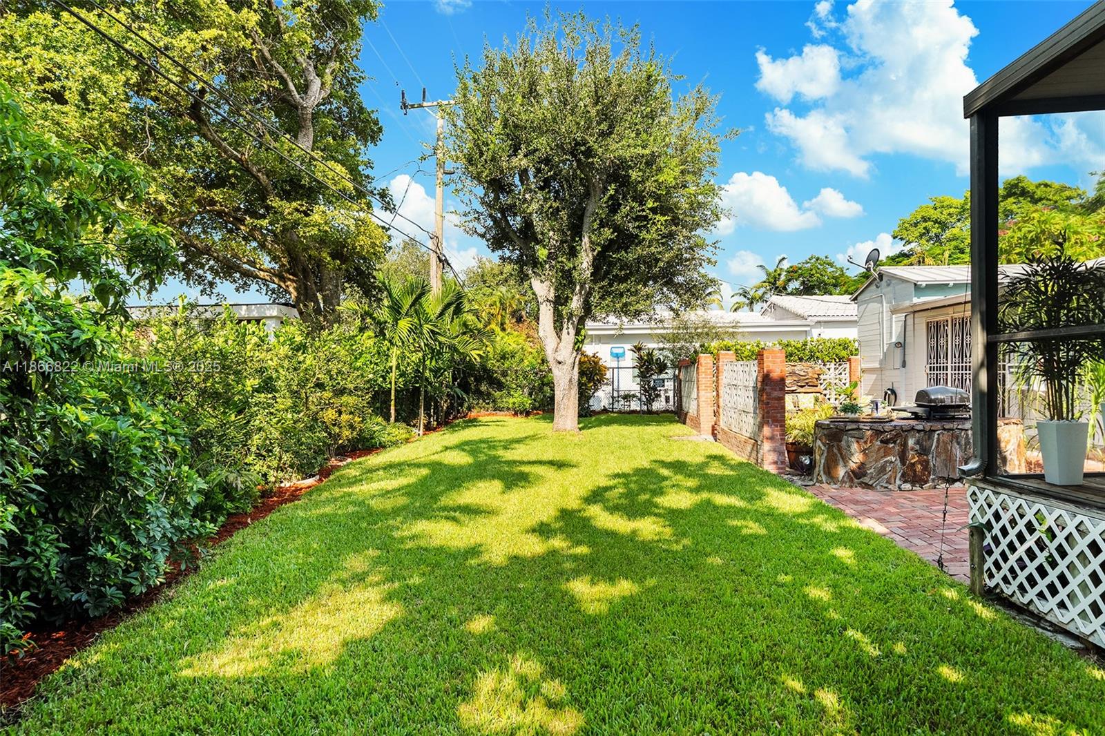 430 NE 52nd Ter Miami, FL 33137