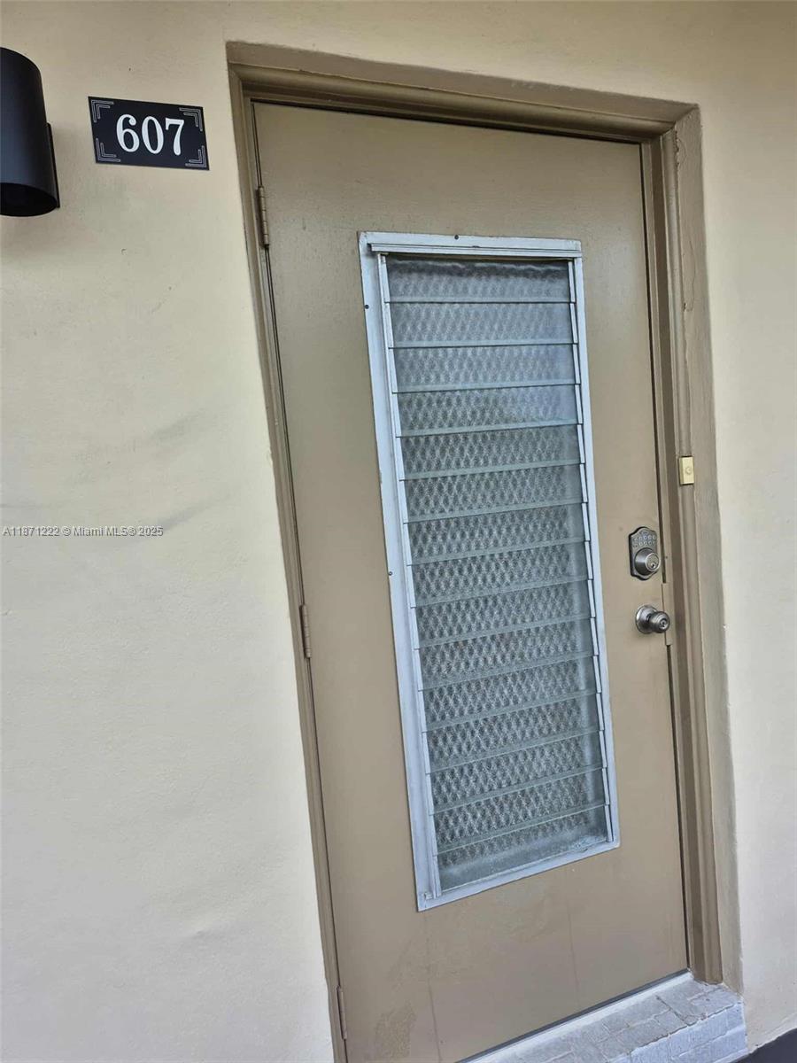 3400 NW 48th Ave #607,Lauderdale Lakes, FL 33319