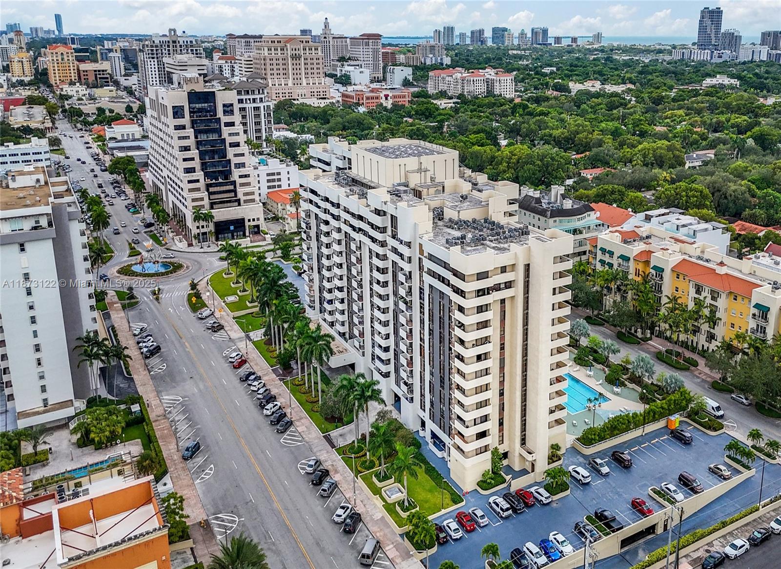 600 Biltmore Way #1205