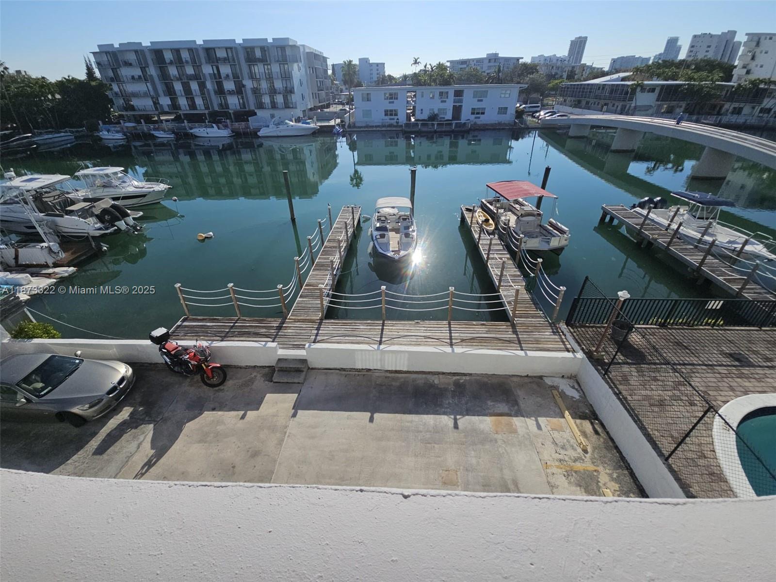 8101 Crespi Blvd #503