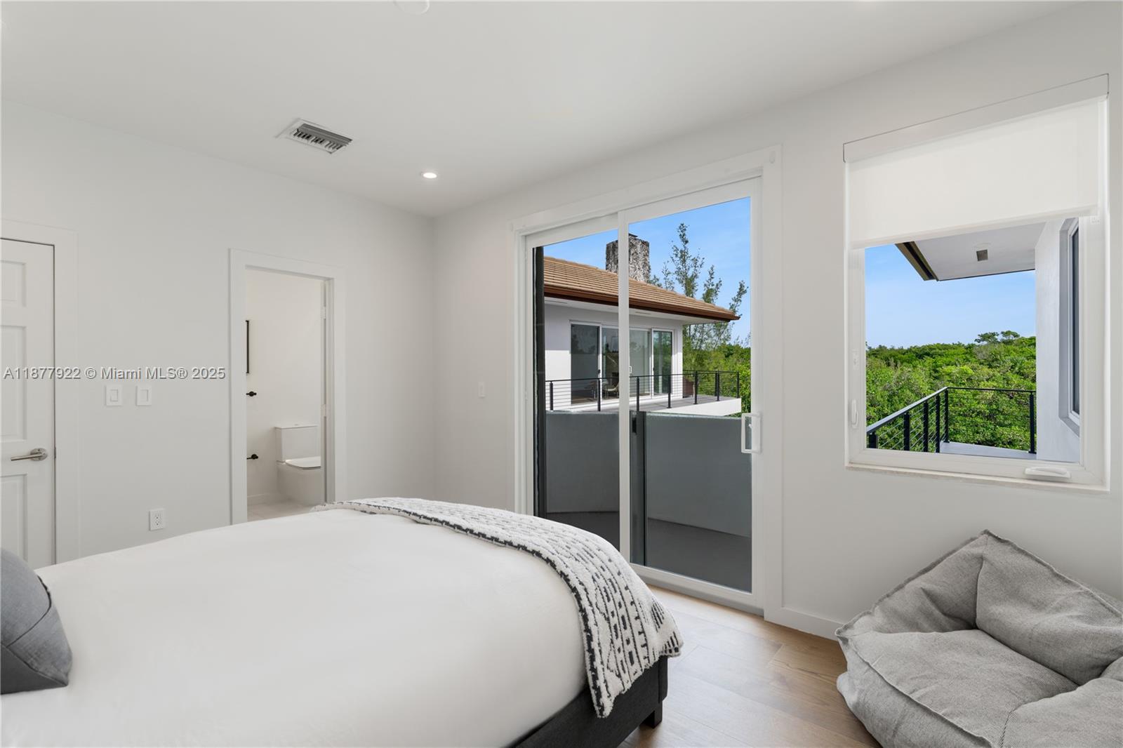 325 Campana Ave Coral Gables, FL 33156