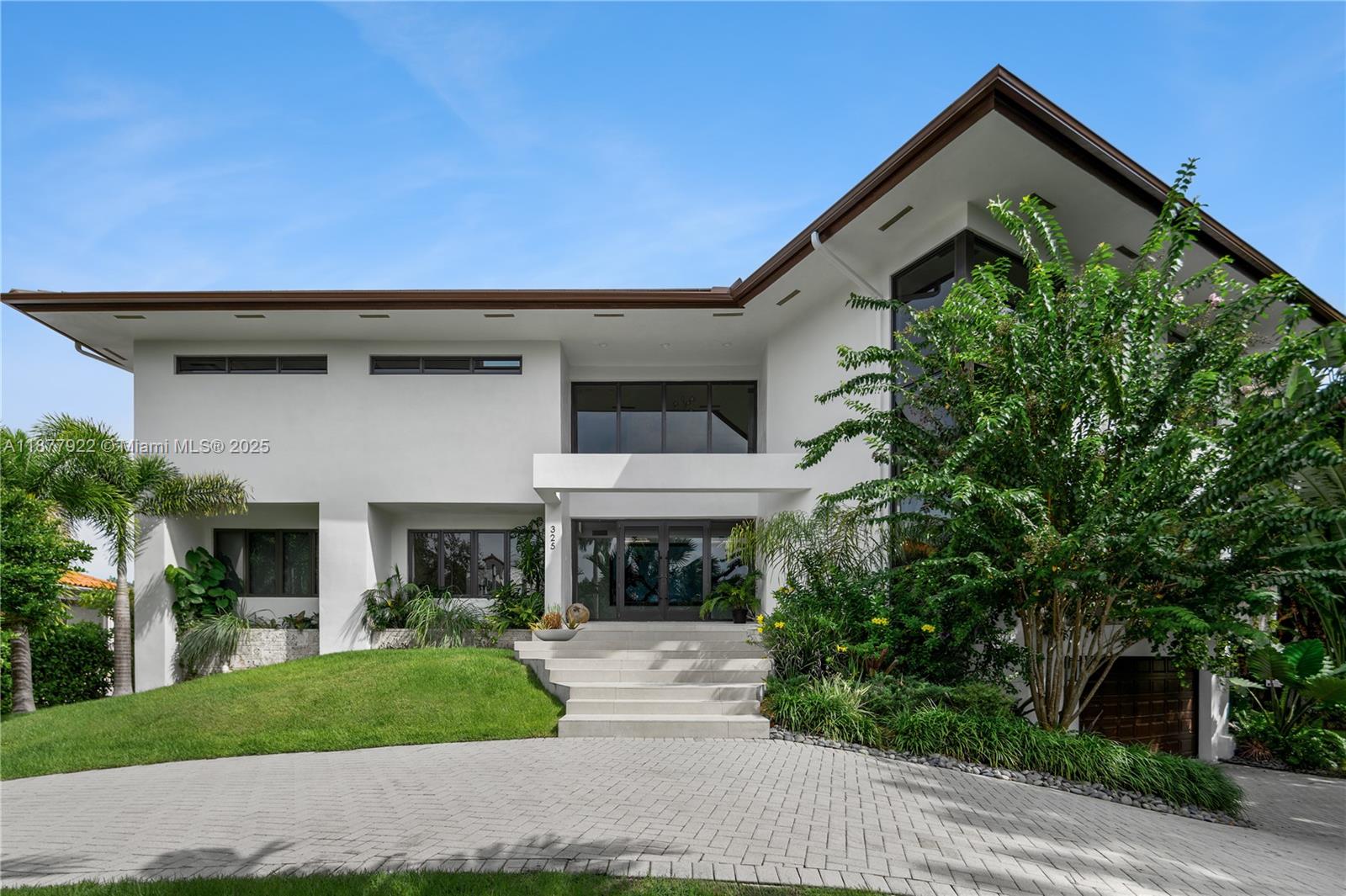 325 Campana Ave Coral Gables, FL 33156