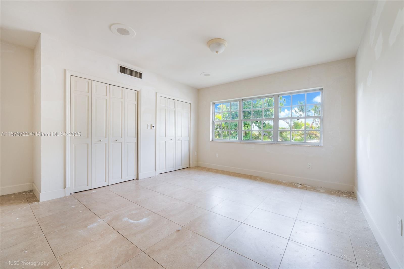 1265 S Alhambra Cir Coral Gables, FL 33146