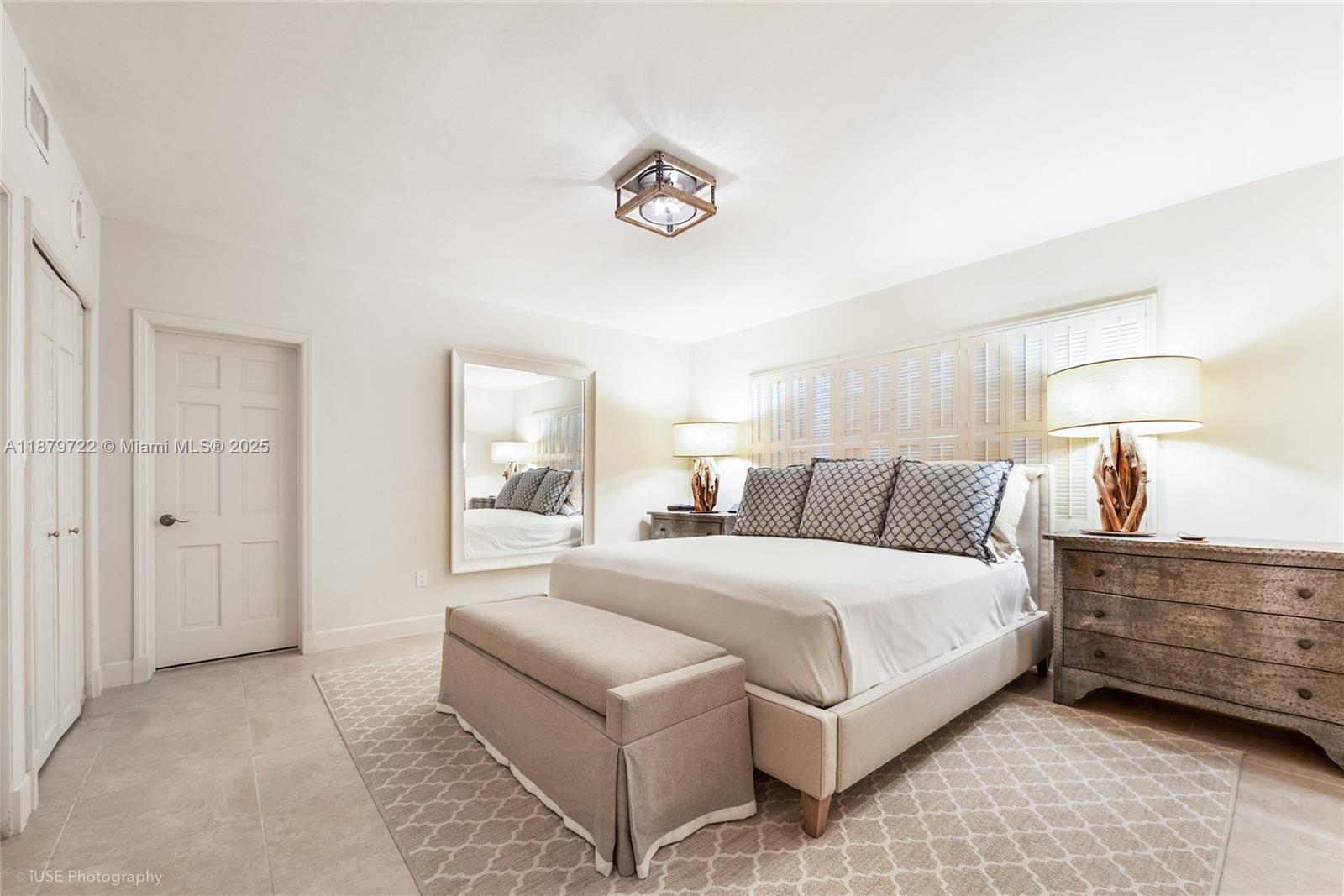 1265 S Alhambra Cir Coral Gables, FL 33146