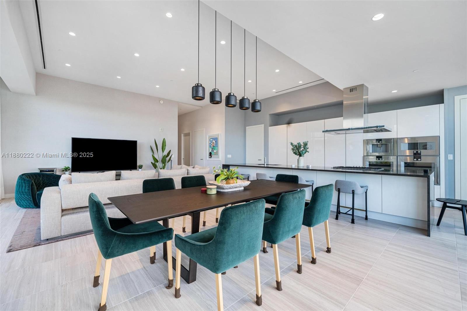 image Ritz Residences9