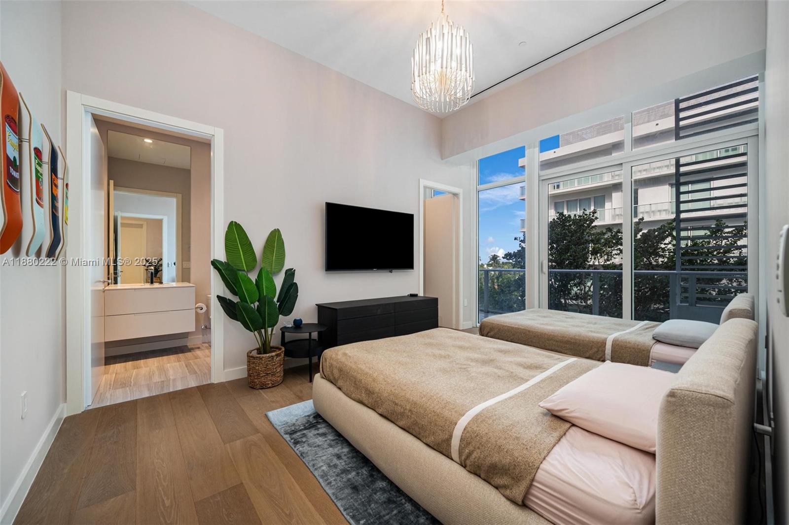 image Ritz Residences24