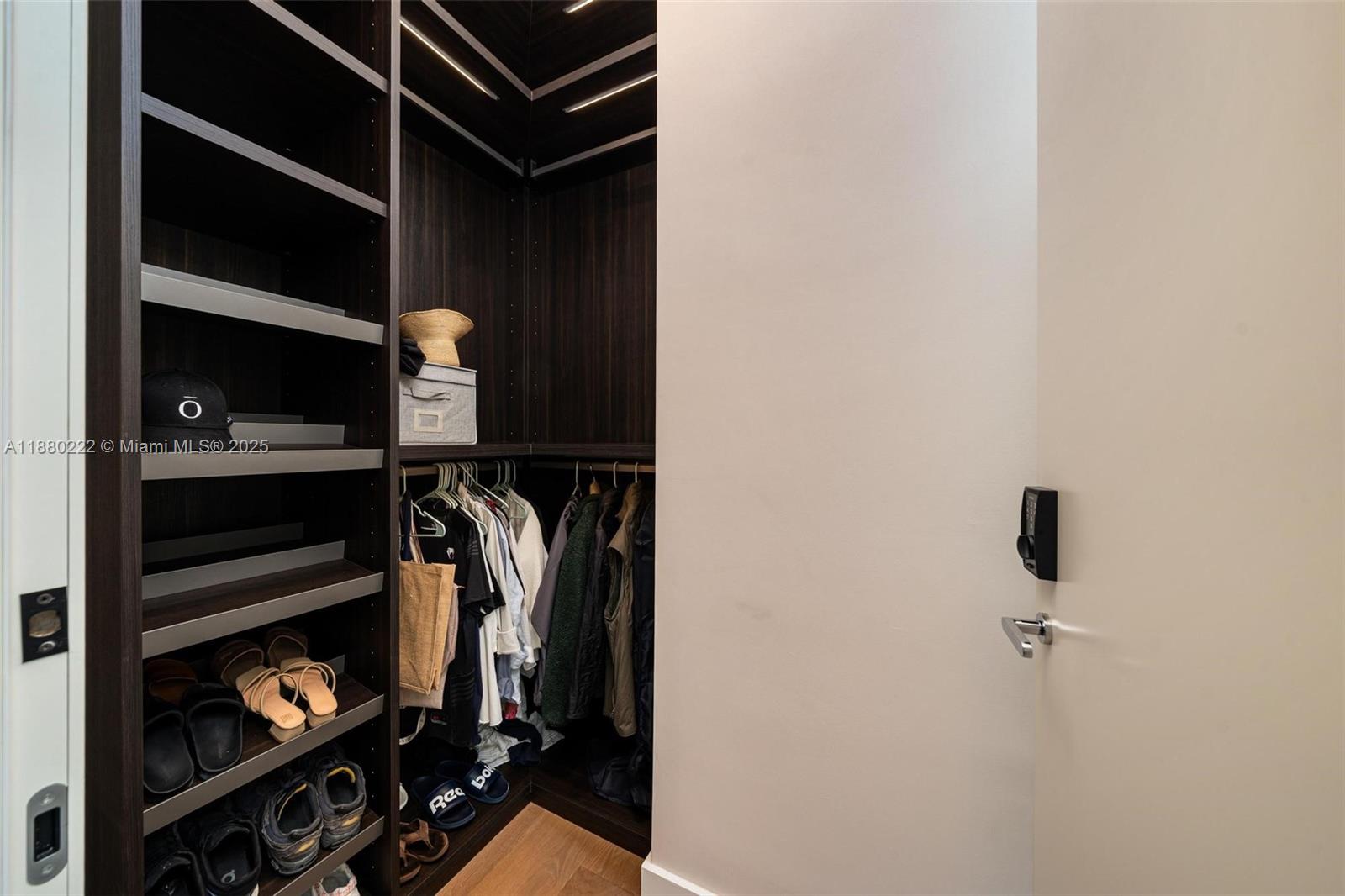 image Ritz Residences27