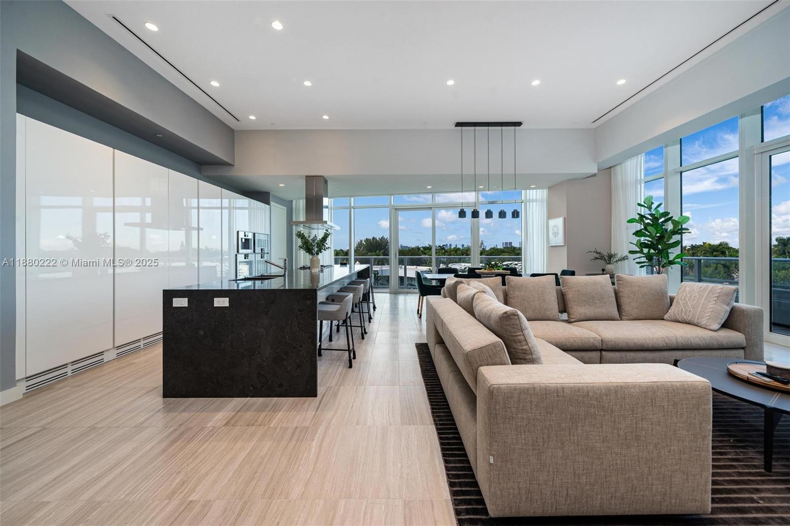 image Ritz Residences5