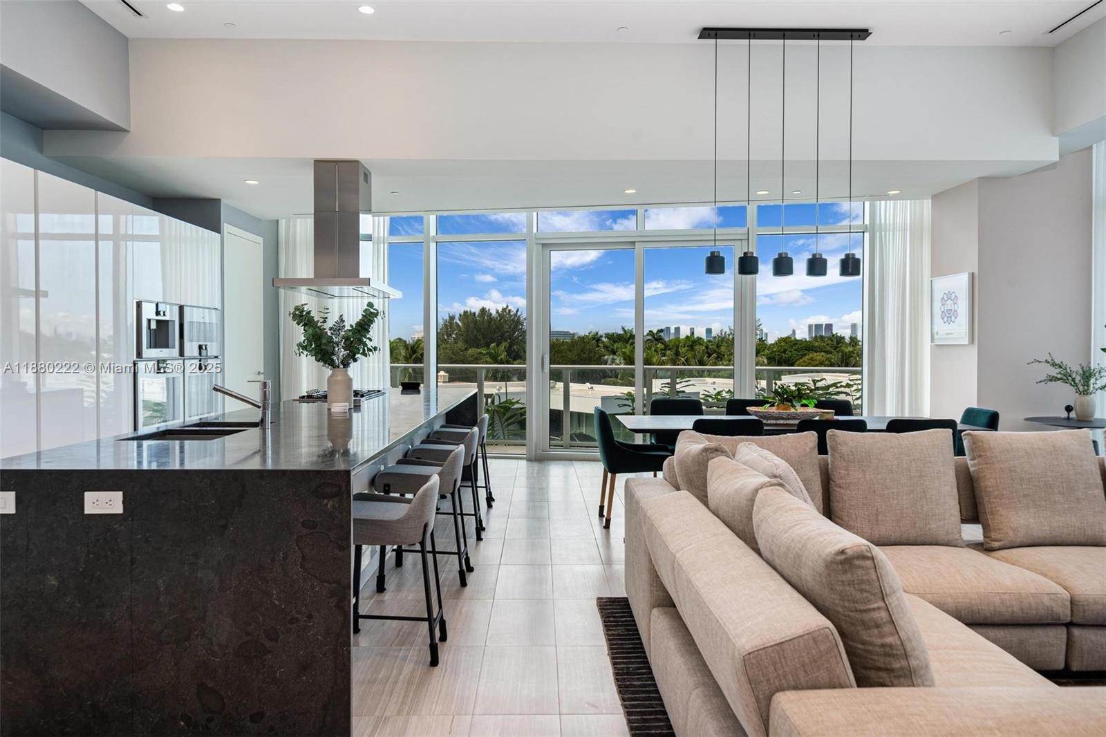 image Ritz Residences6