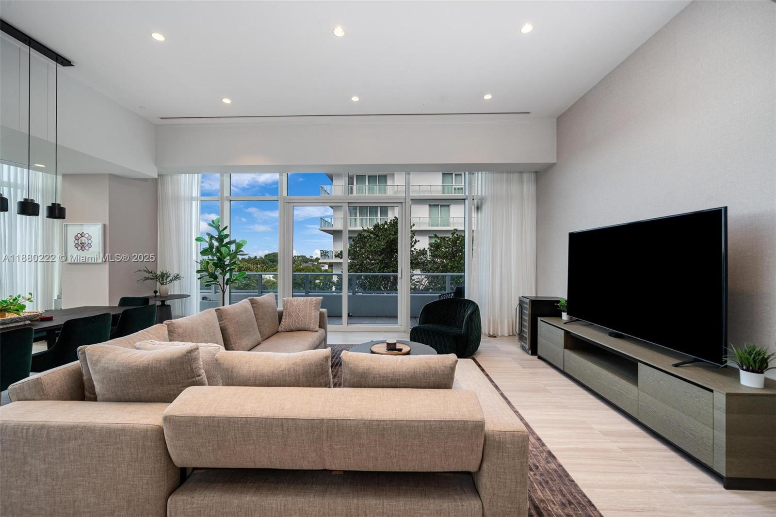 image Ritz Residences8