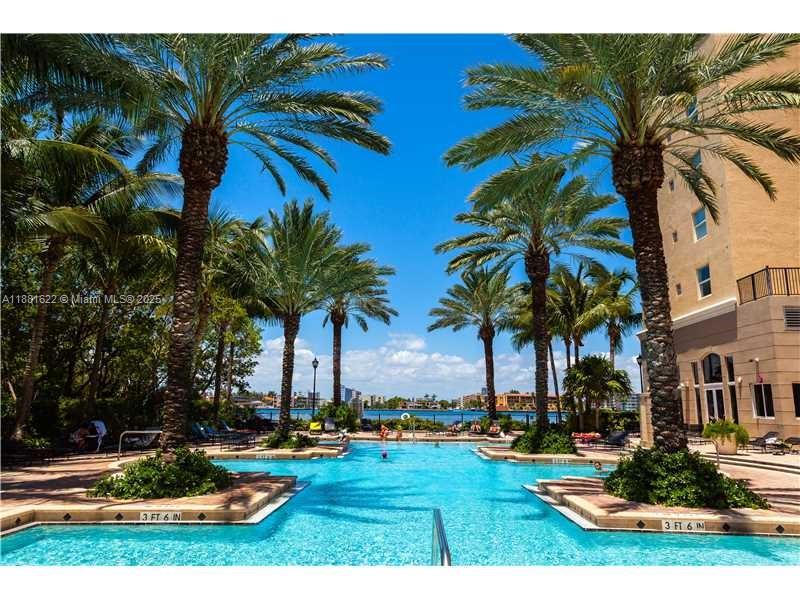 17125 N Bay Rd #3305