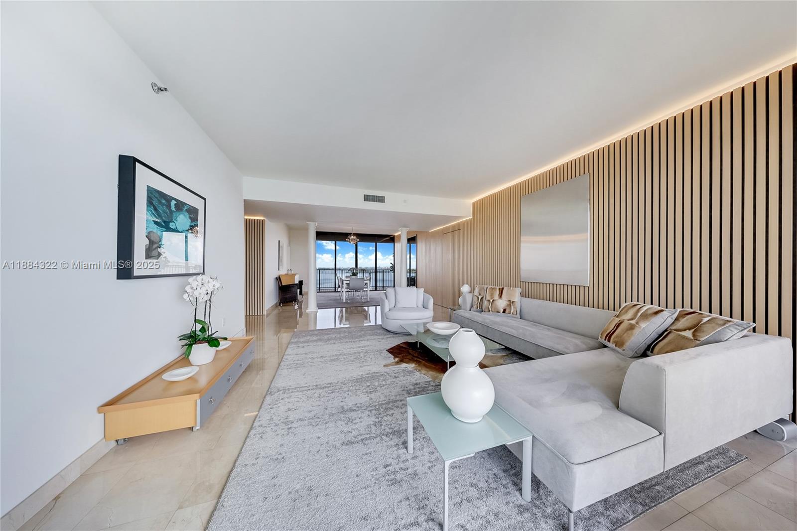 image One Thousand Venetian Way5