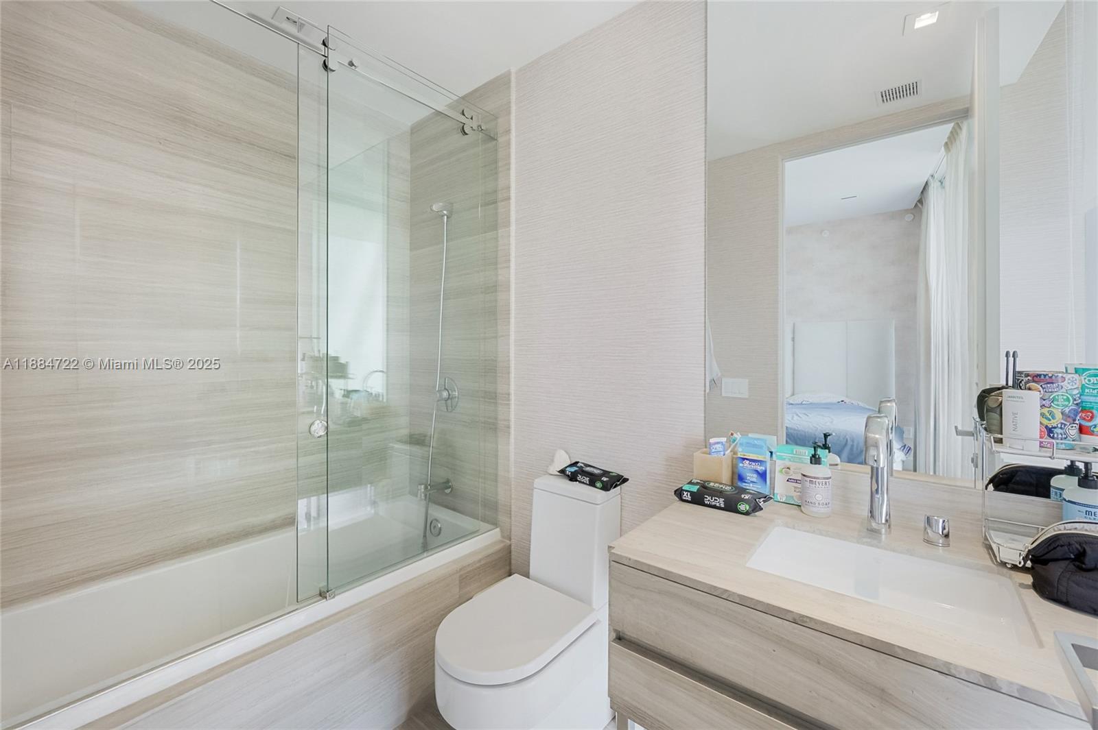 image Armani Residences13