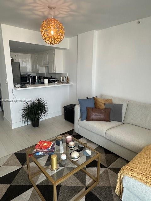 image Mirador East13