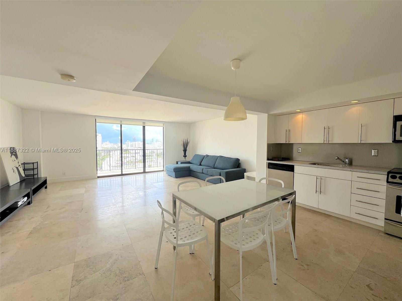 1800 Collins Ave #12E