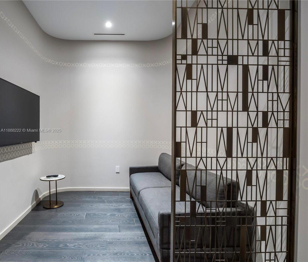 image Sls Lux Brickell5