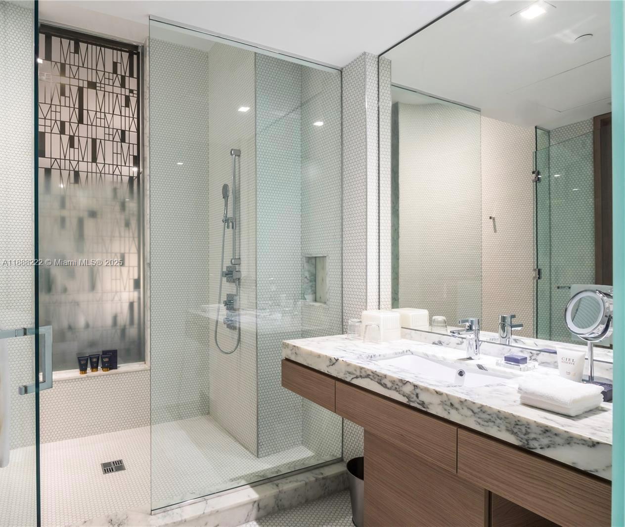 image Sls Lux Brickell8