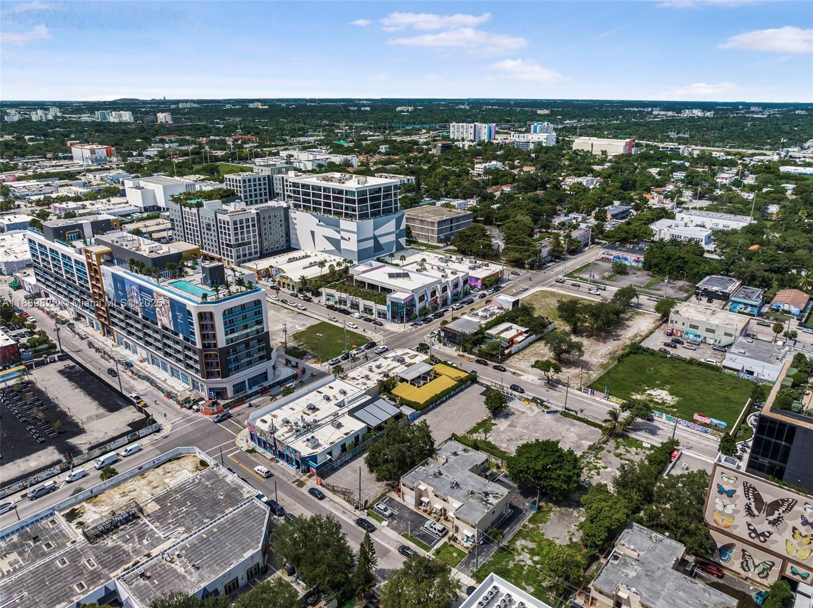 176 NW 28th St Miami, FL 33127