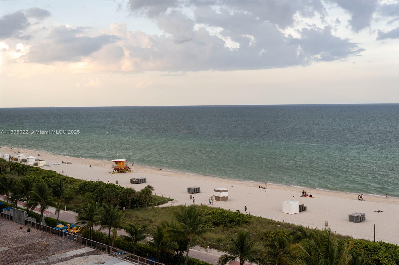 5959 Collins Ave #907 Miami Beach, FL 33140