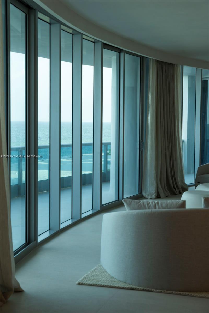 5959 Collins Ave #907 Miami Beach, FL 33140