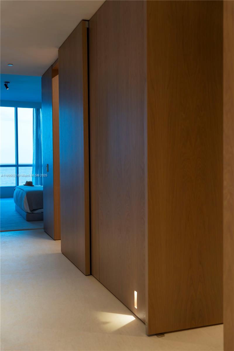 5959 Collins Ave #907 Miami Beach, FL 33140