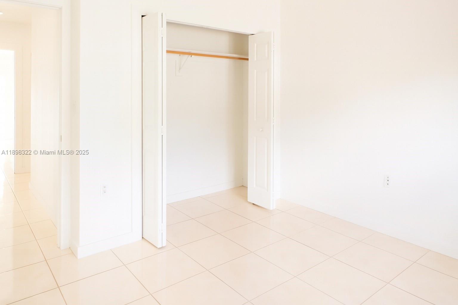 2312 NW 82nd St #2312 Miami, FL 33147