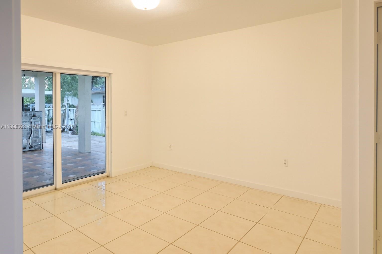 2312 NW 82nd St #2312 Miami, FL 33147