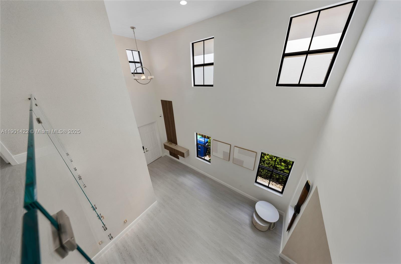 6900 NW 106th Ave Doral, FL 33178